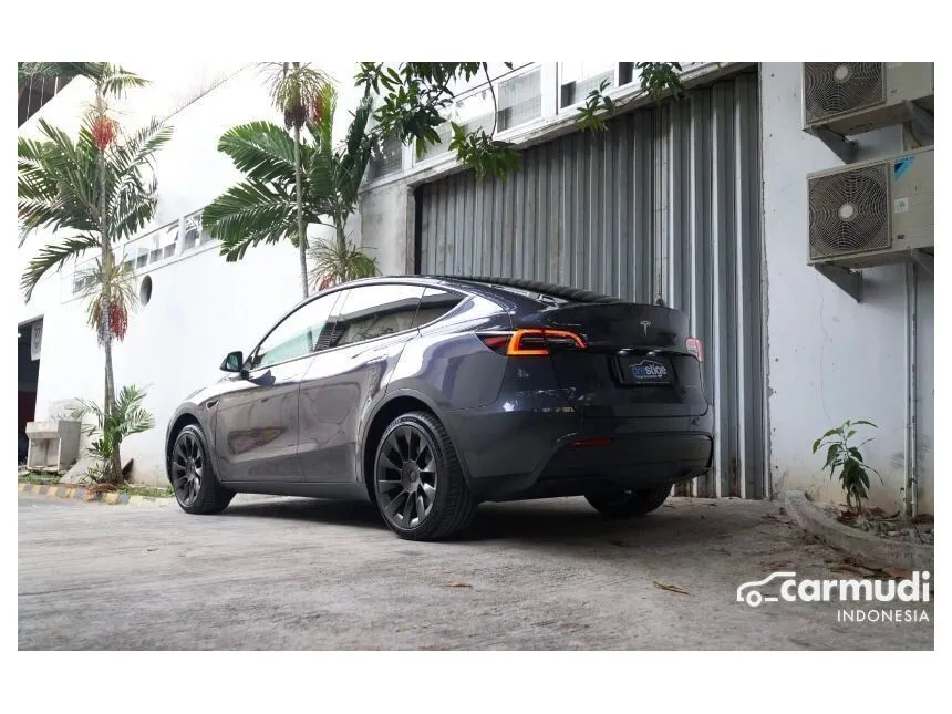 2023 Tesla Model Y Long Range SUV