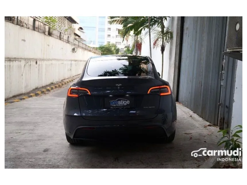 2023 Tesla Model Y Long Range SUV