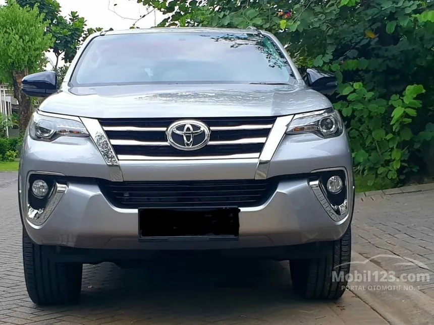 Jual Mobil Toyota Fortuner 2019 VRZ 2.4 di Jawa Timur Automatic SUV Abu
