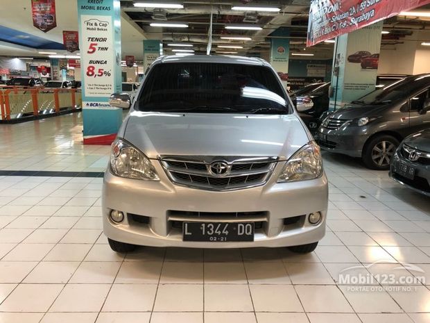 Mobil bekas dijual di Jawa Timur (Indonesia) - Dari 15.950 