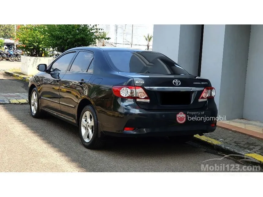 2012 Toyota Corolla Altis V Sedan