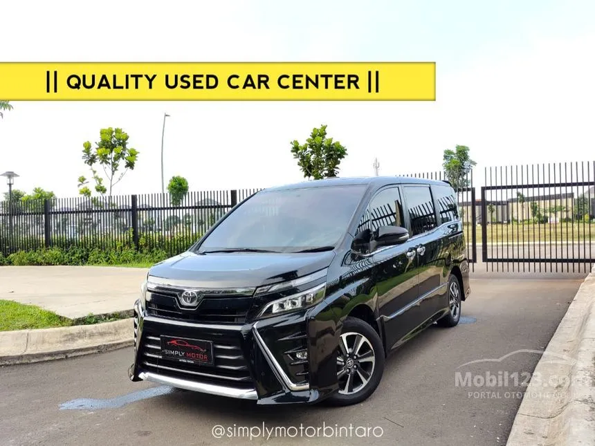Jual Mobil Toyota Voxy 2019 2.0 di Banten Automatic Wagon Hitam Rp 340.000.000