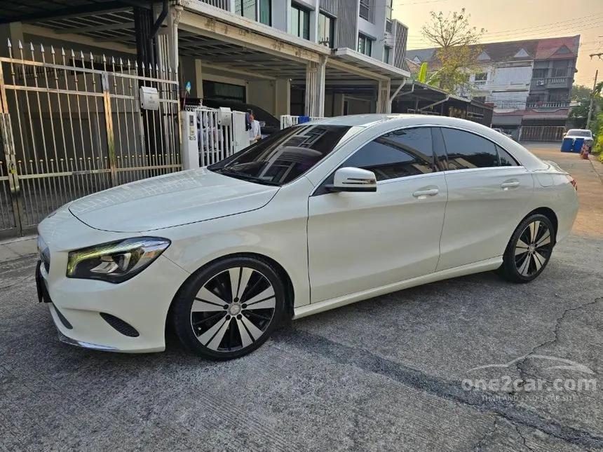 2017 Mercedes-Benz CLA200 Urban Sedan