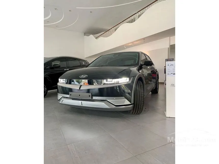 Jual Mobil Hyundai IONIQ 5 2024 Long Range Signature di DKI Jakarta Automatic Wagon Hitam Rp 750.000.000