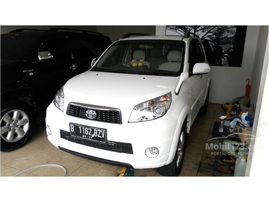 Jual Mobil Toyota Rush 2012  G 1 5 di Banten Manual SUV 