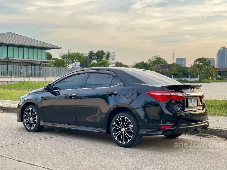 2015 Toyota Corolla Altis S Sedan