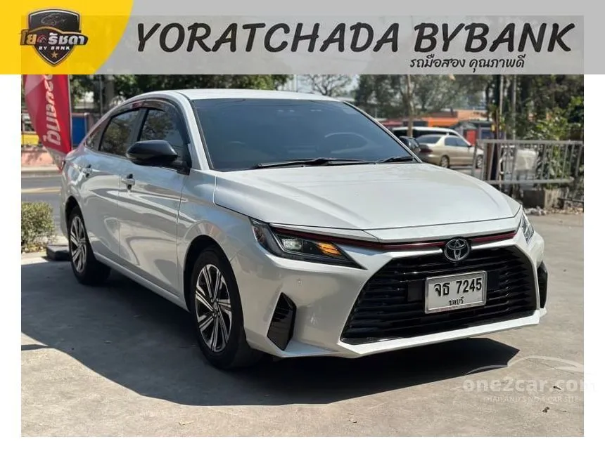 2023 Toyota Yaris Ativ Premium Luxury Sedan