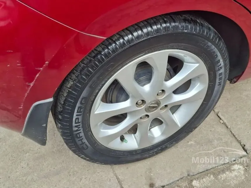 2014 Nissan March XS Hatchback