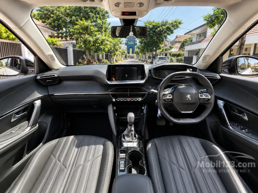 2022 Peugeot 2008 Allure SUV