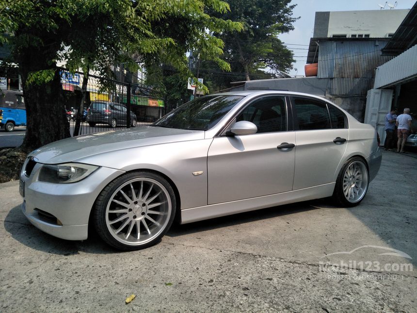 Jual Mobil  BMW  320i 2005 E90  2 0 di DKI Jakarta Automatic 