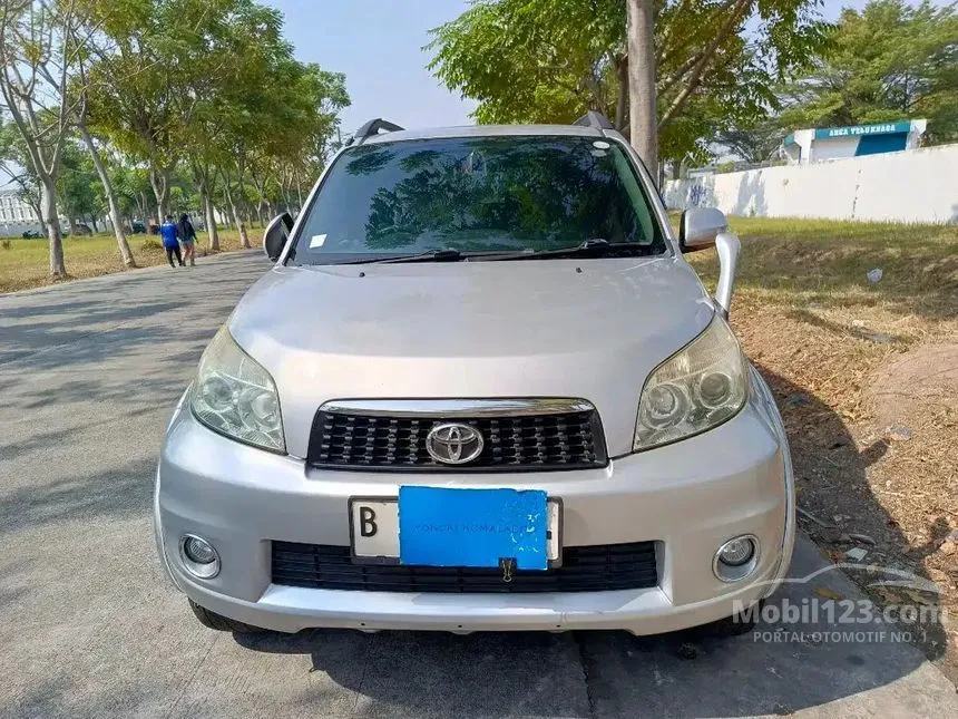 Jual Mobil Toyota Rush 2013 G 1.5 di Banten Automatic SUV Silver Rp 124.000.000