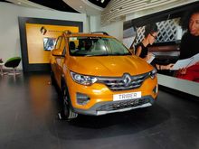 PROMO AKHIR TAHUN RENAULT TRIBER AT MPV 2020