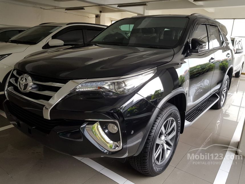 Jual Mobil Toyota Fortuner 2019 VRZ 2.4 di DKI Jakarta 