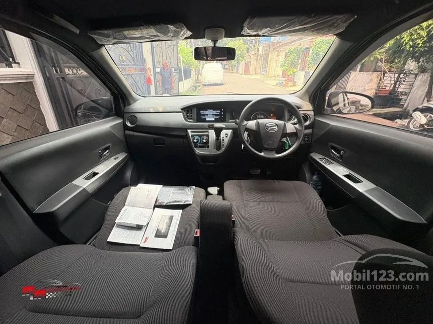 2023 Daihatsu Sigra R MPV