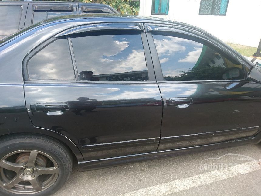 2001 Mitsubishi Galant Sedan