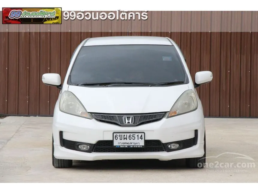 2013 Honda JAZZ SV Hatchback