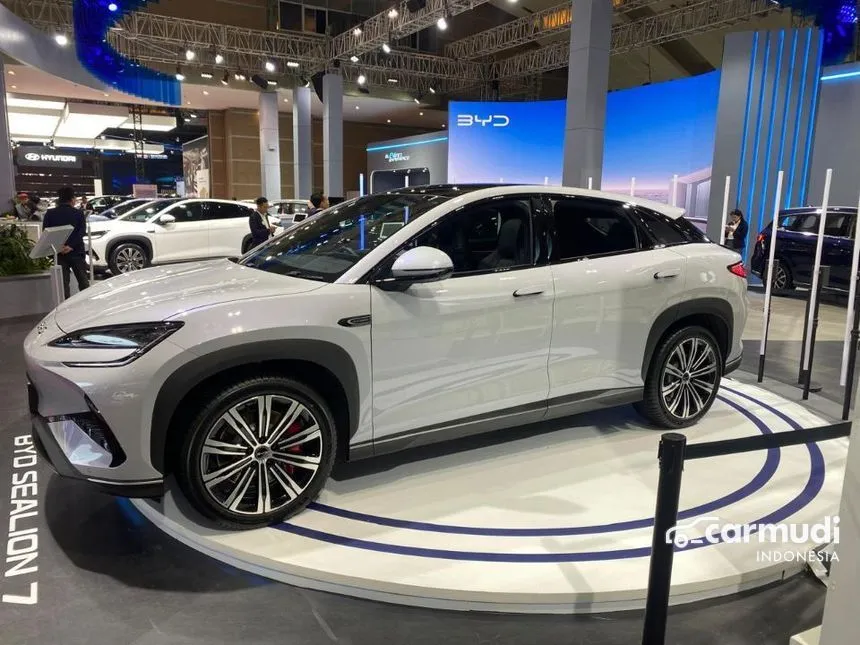 2025 BYD Sealion 7 Premium SUV