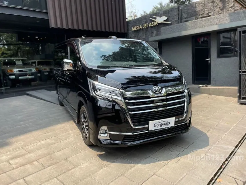 Jual Mobil Toyota GranAce 2024 Premium 2.8 di DKI Jakarta Automatic Van Wagon Hitam Rp 1.800.000.000