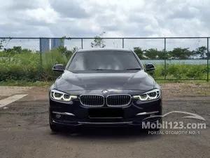 2018 BMW 320i 2.0 Luxury Sedan