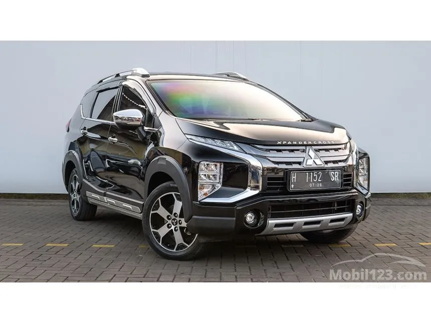 Jual Mobil Mitsubishi Xpander 2021 CROSS Premium Package 1.5 di Jawa Tengah Automatic Wagon Hitam Rp 244.000.000