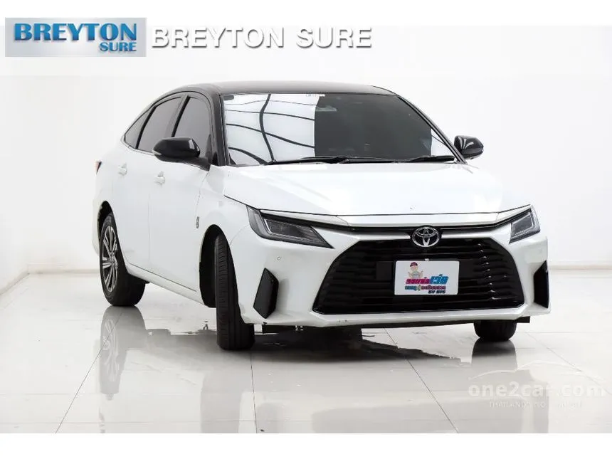 2022 Toyota Yaris Ativ Premium Luxury Sedan