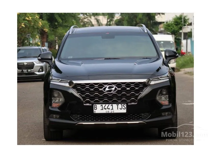 Jual Mobil Hyundai Santa Fe 2019 CRDi GRAND 2.2 di Banten Automatic SUV Hitam Rp 378.000.000