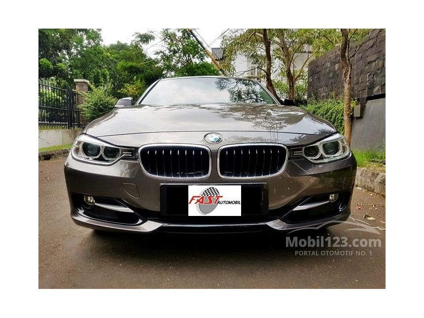 Jual Mobil  BMW 320i 2014 Sport  2 0 di  DKI Jakarta  