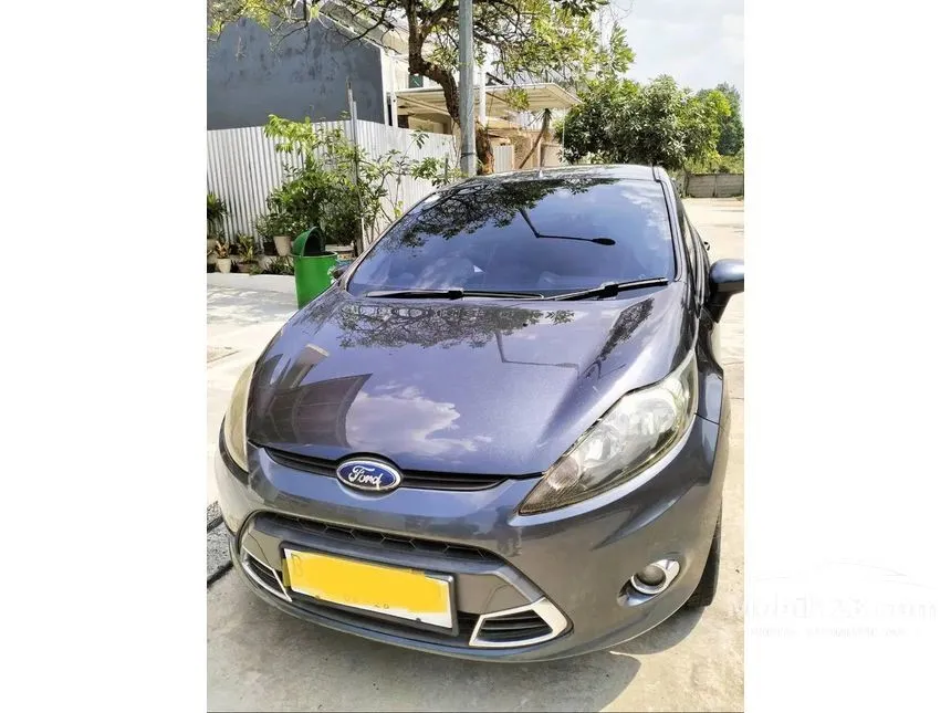 Jual Mobil Ford Fiesta 2013 Sport 1.6 di DKI Jakarta Automatic Hatchback Ungu Rp 68.000.000
