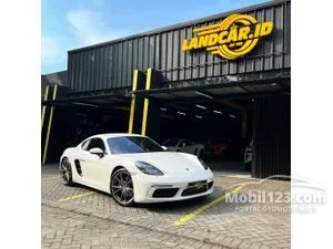 2019 Porsche 718 2.0 Cayman Coupe