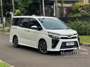 2018 Toyota Voxy 2.0 MPV