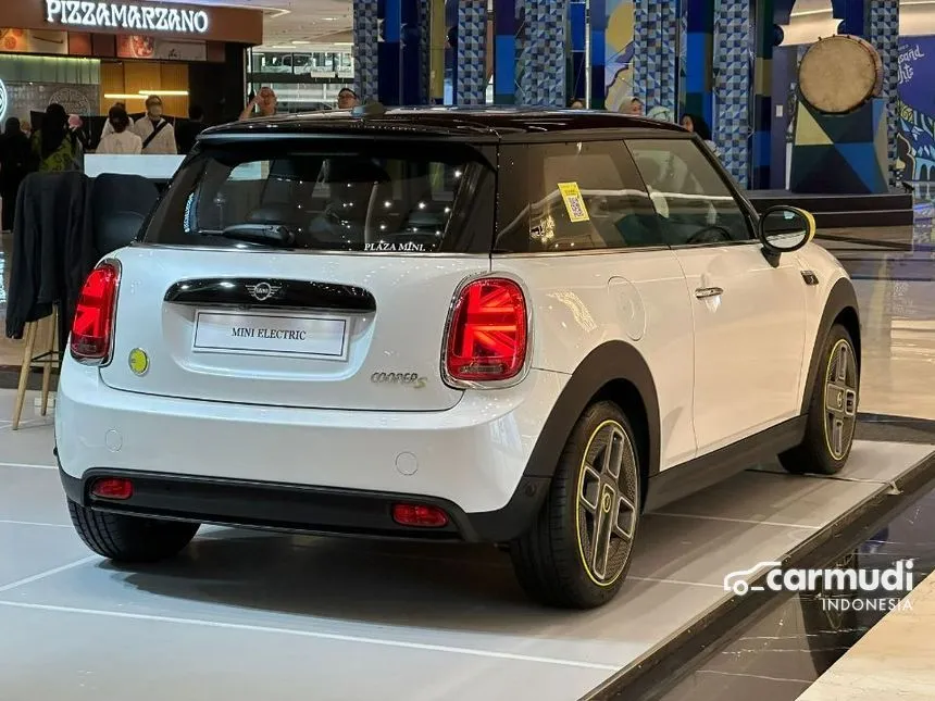 2023 MINI Cooper S Electric Level 3 Hatchback