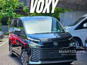 2025 Toyota Voxy 2.0 (Premium Color) MPV