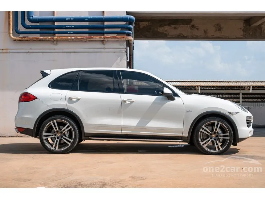 2012 Porsche CAYENNE S Hybrid SUV