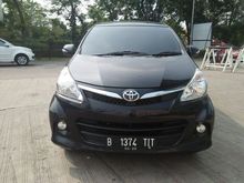 Toyota Avanza 1.5 Veloz 2015 AT like new , hitam