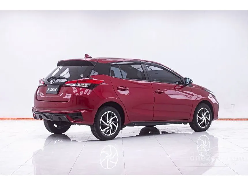 2022 Toyota YARIS Sport Hatchback
