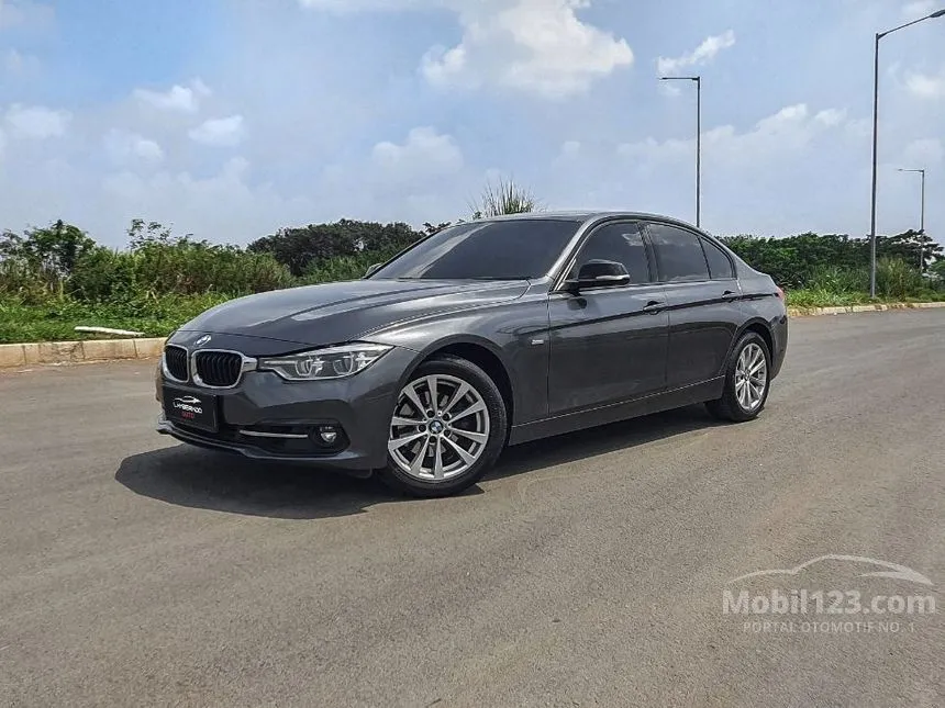 Jual Mobil BMW 320i 2016 Sport 2.0 di Banten Automatic Sedan Abu