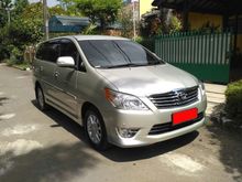 Toyota Kijang Innova Diesel V 2012 Automatic