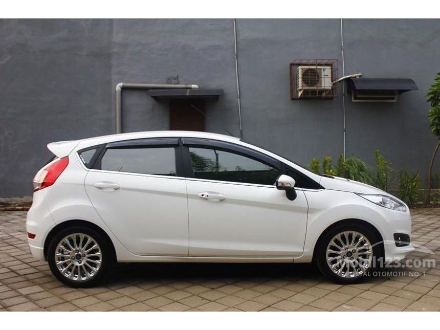 Jual Mobil Ford Fiesta 2015 EcoBoost S 1.0 di Jawa Timur 