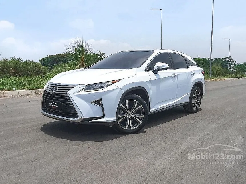 Jual Mobil Lexus RX 200t 2015 Luxury 2.0 di DKI Jakarta Automatic SUV Putih Rp 545.000.000