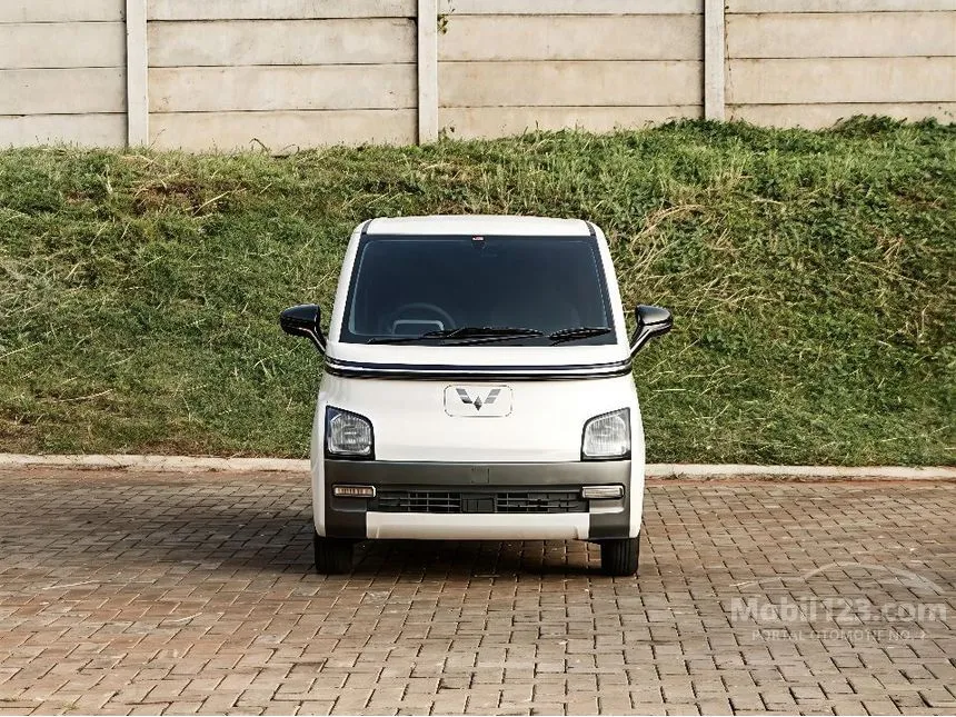 2023 Wuling Air EV Standard Range Hatchback