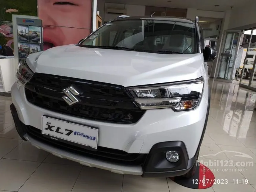 Jual Mobil Suzuki XL7 2024 ALPHA Hybrid 1.5 di Banten Automatic Wagon Lainnya Rp 280.200.000
