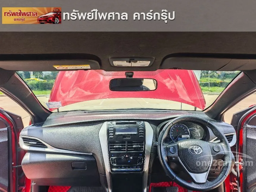 2018 Toyota YARIS G Hatchback