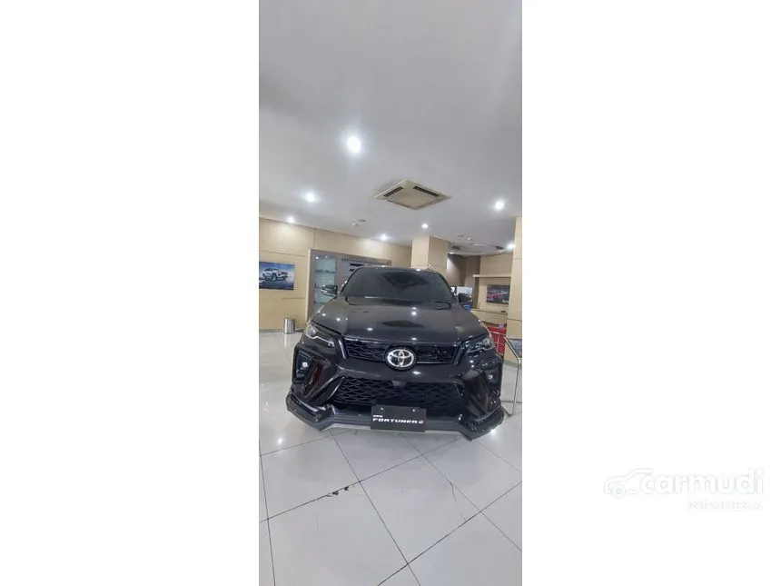 Jual Mobil Toyota Fortuner 2025 GR Sport TSS 2.8 di DKI Jakarta Automatic SUV Hitam Rp 641.000.000