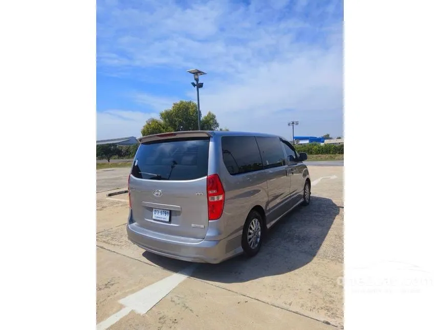 2015 Hyundai H-1 Elite Van