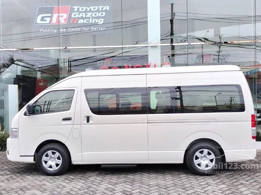 2025 Toyota Hiace Commuter Van