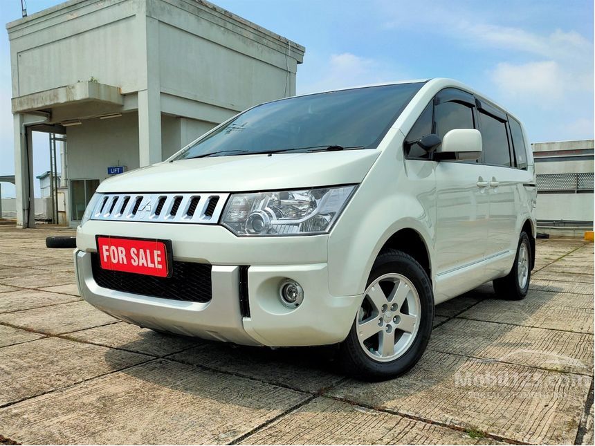 Mitsubishi delica 2014