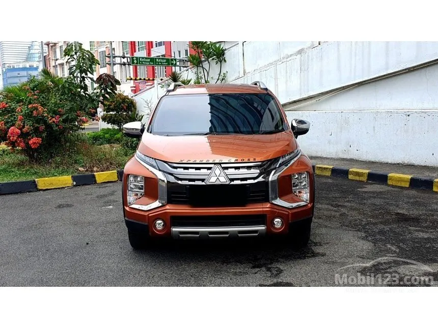 Jual Mobil Mitsubishi Xpander 2020 CROSS Premium Package 1.5 di DKI Jakarta Automatic Wagon Orange Rp 230.000.000