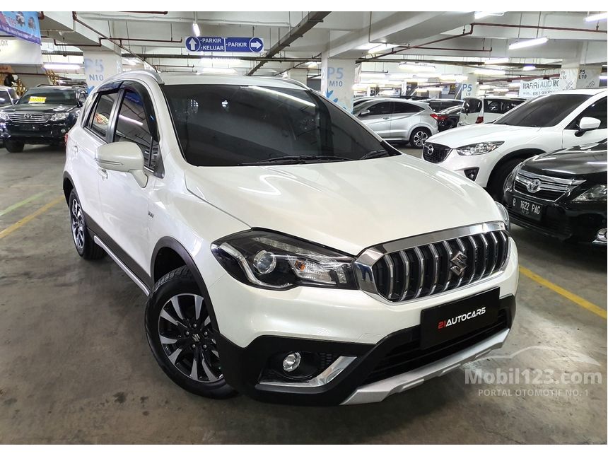 Jual Mobil Suzuki SX4 S Cross 2022 AKK 1 5 di DKI Jakarta  