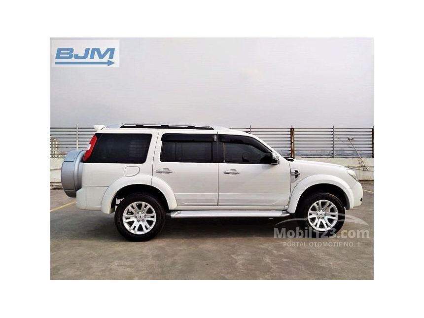 Jual Mobil  Ford  Everest  2013 LTD LTD 2 5 di Jawa Barat 