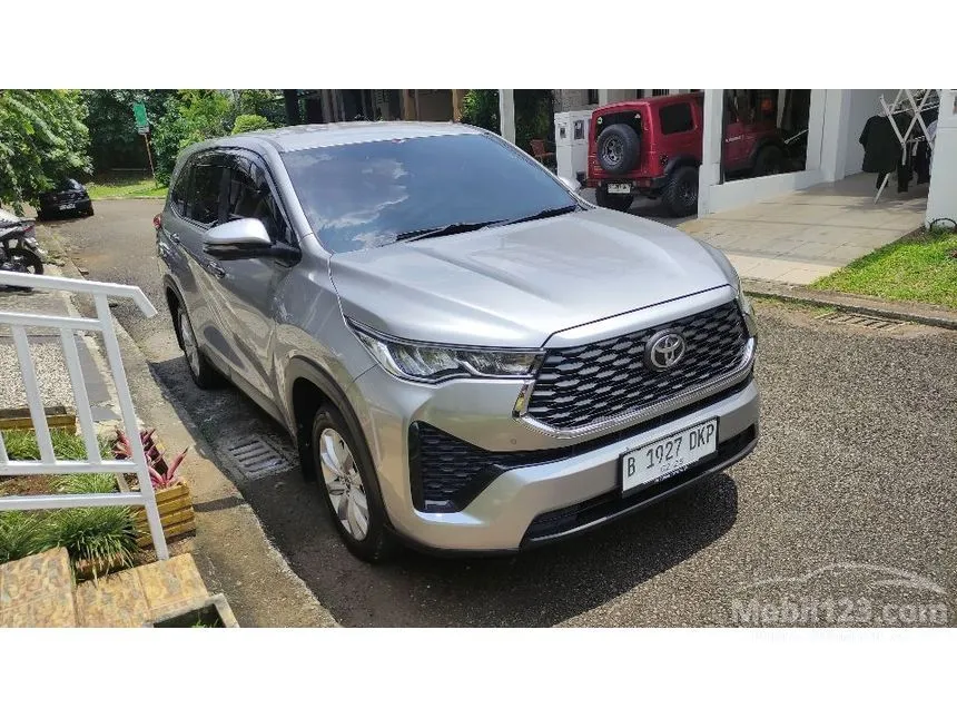 2022 Toyota Kijang Innova Zenix V (Non Premium Color) MPV